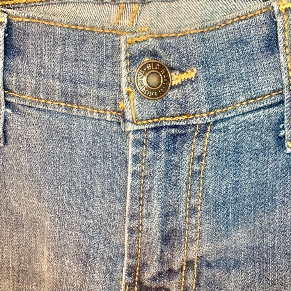 NWT Old Navy Jeans Size 4 The Flirt Blue Denim Cotton Spandex Bootcut Faded Wash - Picture 4 of 16
